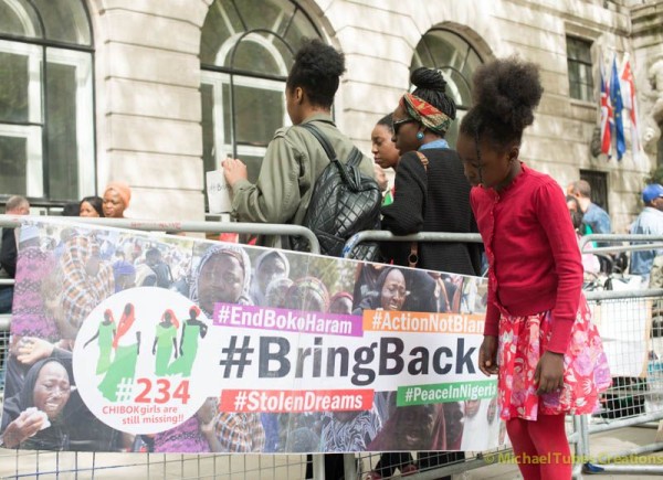 Photo - PHOTONEWS: #BringBackOurGirls Protest In Ireland, Turkey