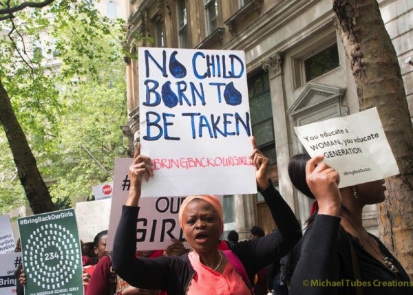 Photo - PHOTONEWS: #BringBackOurGirls Protest In Ireland, Turkey