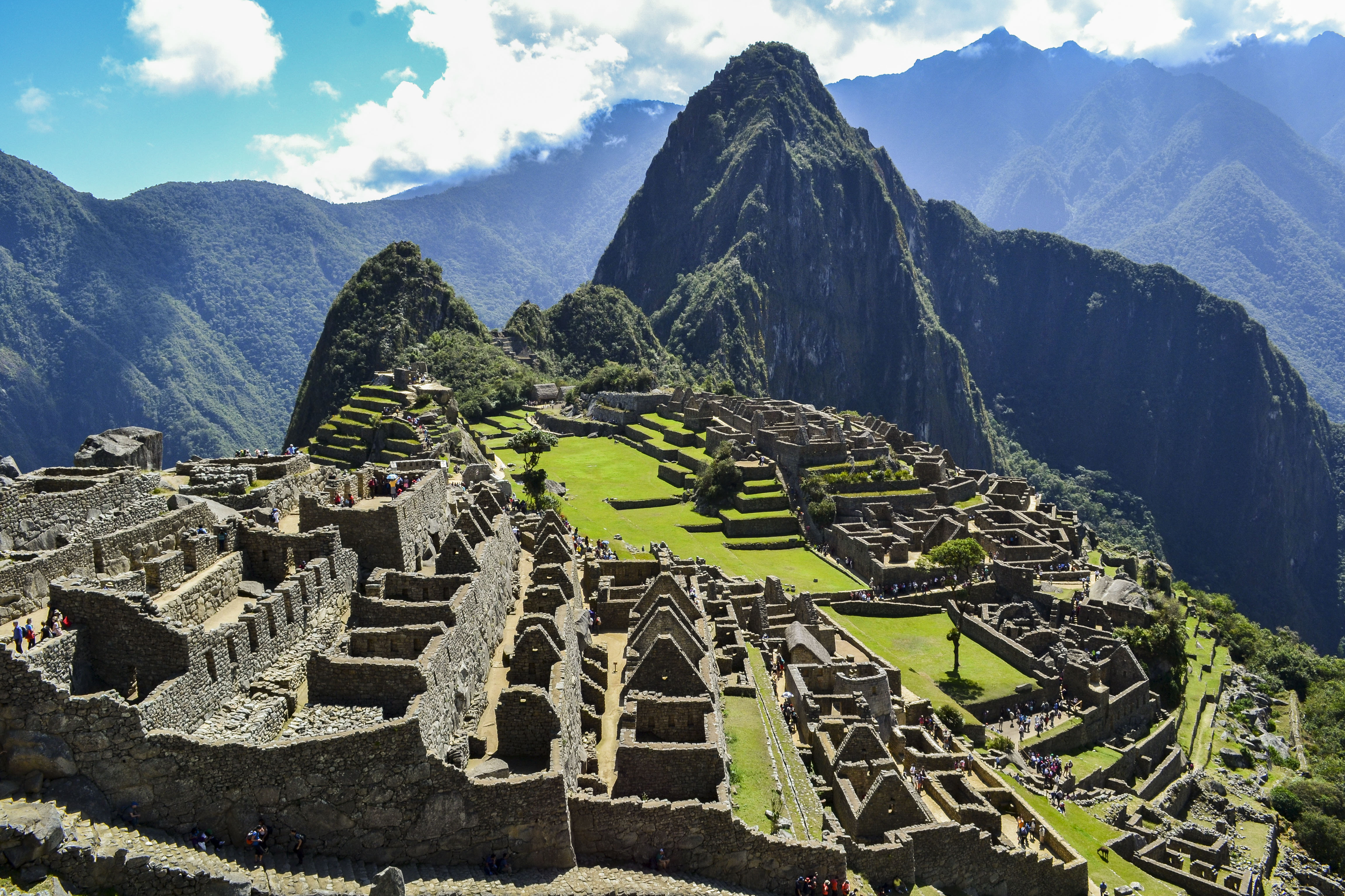 MACHU PICCHU: The Ancient City That Was Sacked By Unknown Forces ...