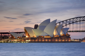 Sydney_Opera_House,_botanic_gardens_1